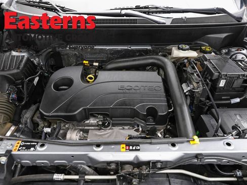 Used 2023 Chevrolet Equinox LT FWD image 7