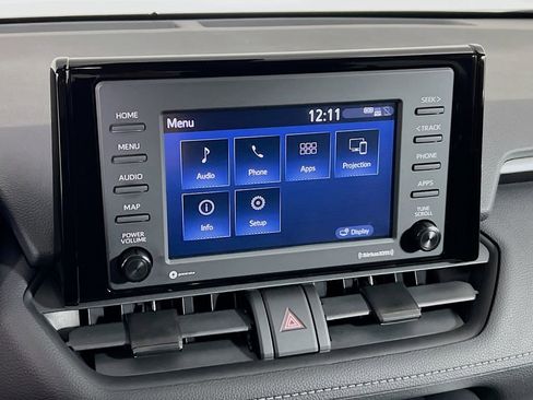 Used 2021 Toyota RAV4 LE image 14