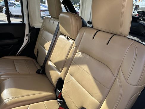 Used 2018 Jeep Wrangler Unlimited Sahara w/ Cold Weather Group AWD/4WD image 23