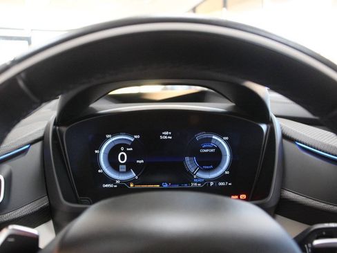 Used 2019 BMW i8 Roadster AWD/4WD image 17