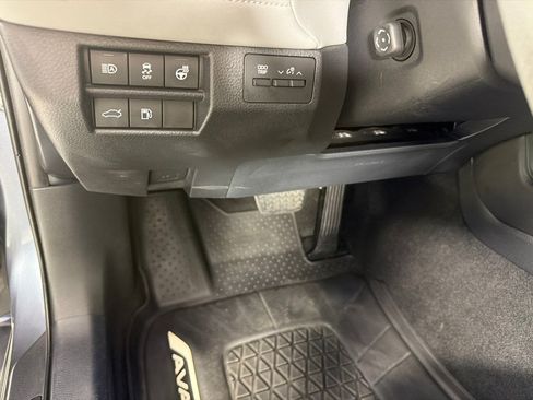 Used 2020 Toyota Avalon Limited w/ All Weather Liner Package FWD image 15