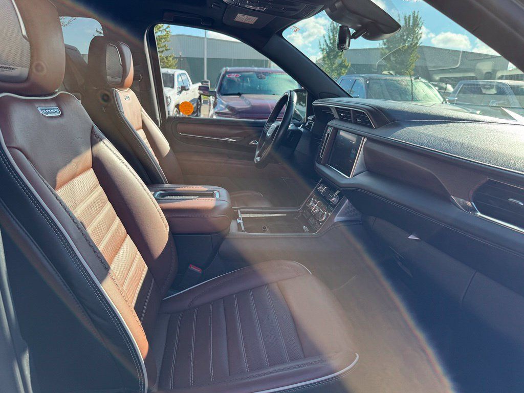 Used 2023 GMC Yukon XL Denali Ultimate w/ LPO, Floor Liner Package AWD/4WD image 12