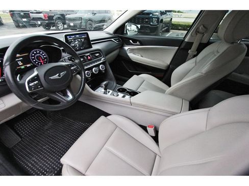 Used 2021 Genesis G70 2.0T RWD image 32