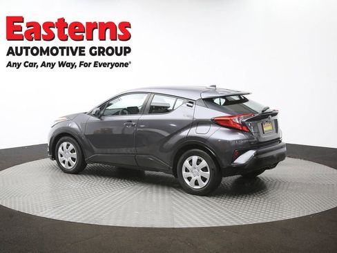 Used 2020 Toyota C-HR LE image 62