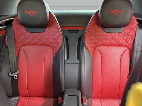 Certified 2022 Bentley Continental GT AWD/4WD image 32