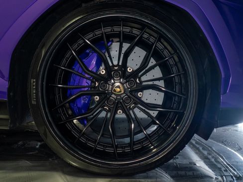 Used 2021 Lamborghini Urus image 28