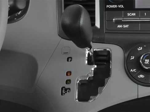 Used 2014 Toyota Sienna LE FWD image 8
