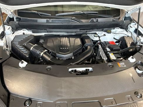 Used 2025 Buick Enclave Preferred FWD image 31