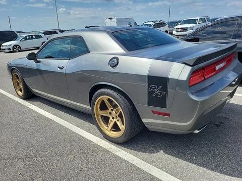 Used 2012 Dodge Challenger R/T RWD image 2