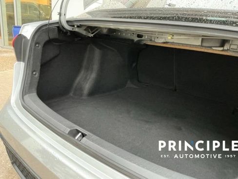 Used 2022 Toyota Corolla SE FWD image 11