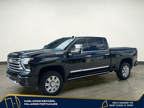 Certified 2024 Chevrolet Silverado 2500 High Country w/ High Country Premium Package AWD/4WD image 2
