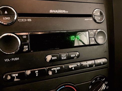 Used 2009 Ford Mustang Premium image 21