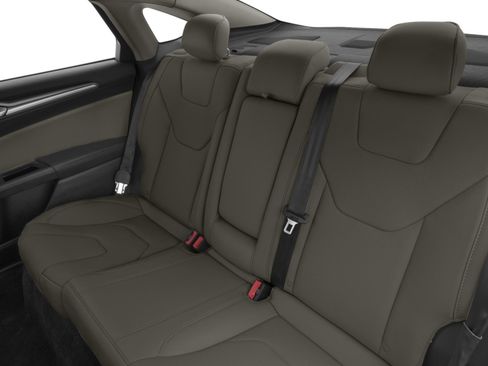 Used 2016 Ford Fusion Titanium FWD image 8