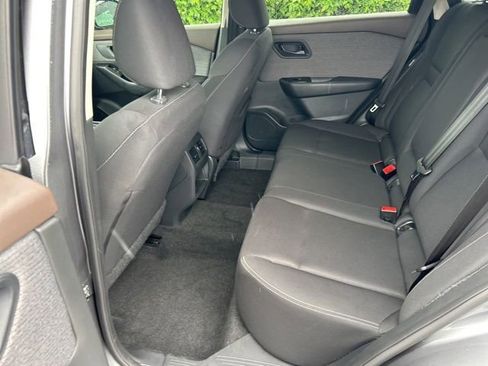 Used 2023 Nissan Rogue S AWD/4WD image 6
