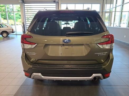 Certified 2023 Subaru Forester Touring AWD/4WD image 5
