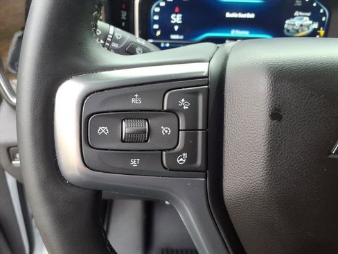 Used 2024 Chevrolet Silverado 2500 LTZ w/ LTZ Convenience Package image 29