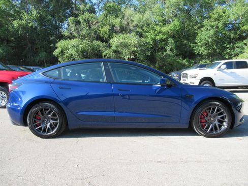 Used 2025 Tesla Model 3 RWD image 2