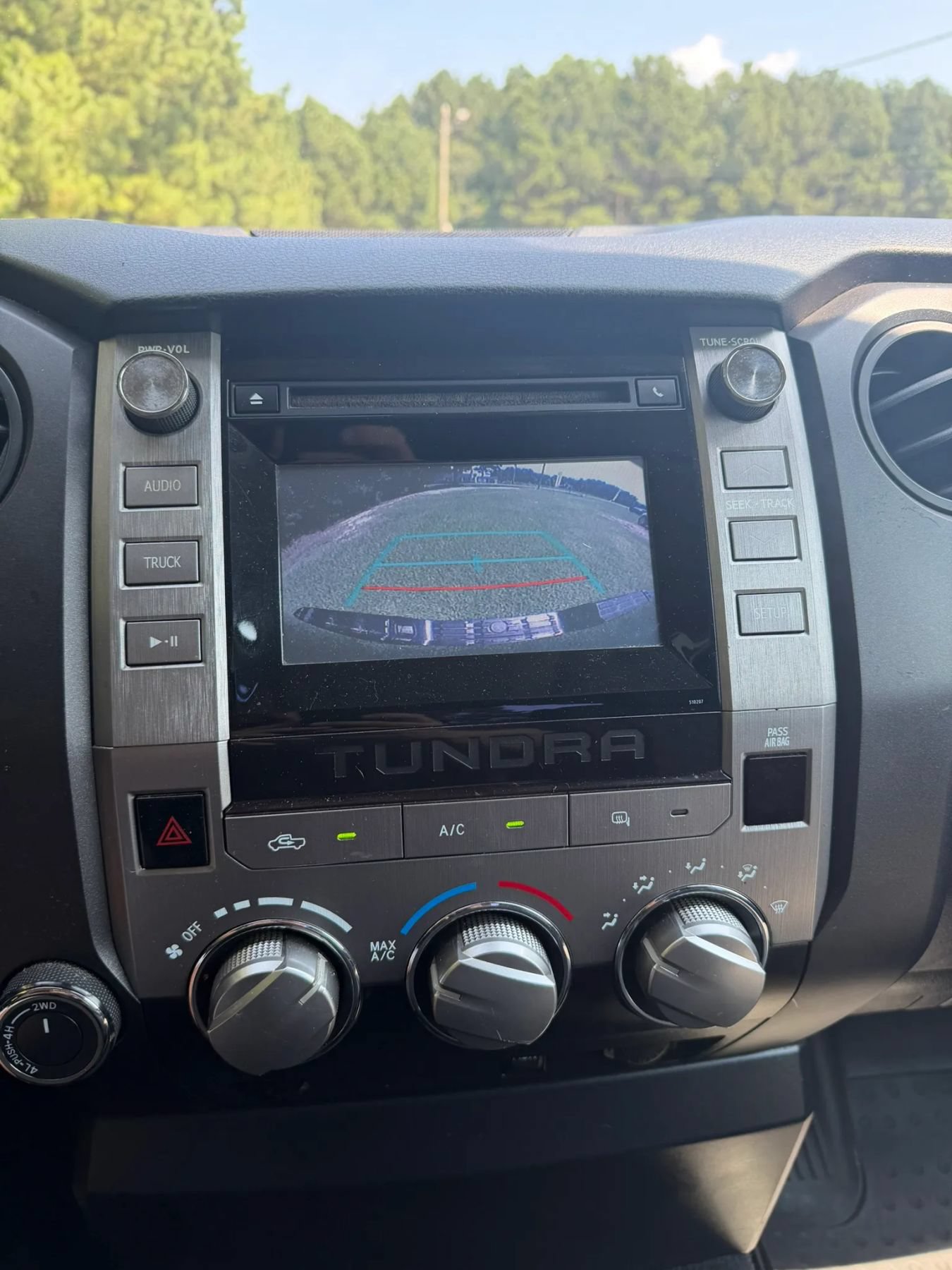 Used 2018 Toyota Tundra SR AWD/4WD image 15