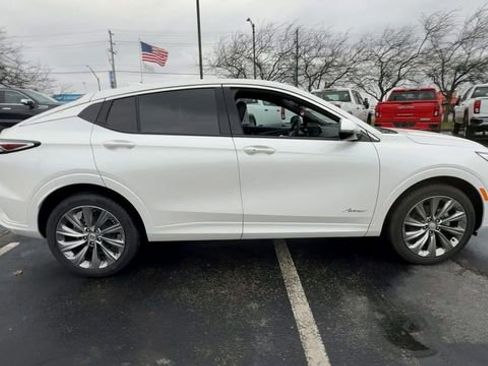 New 2026 Buick Envista Avenir image 9