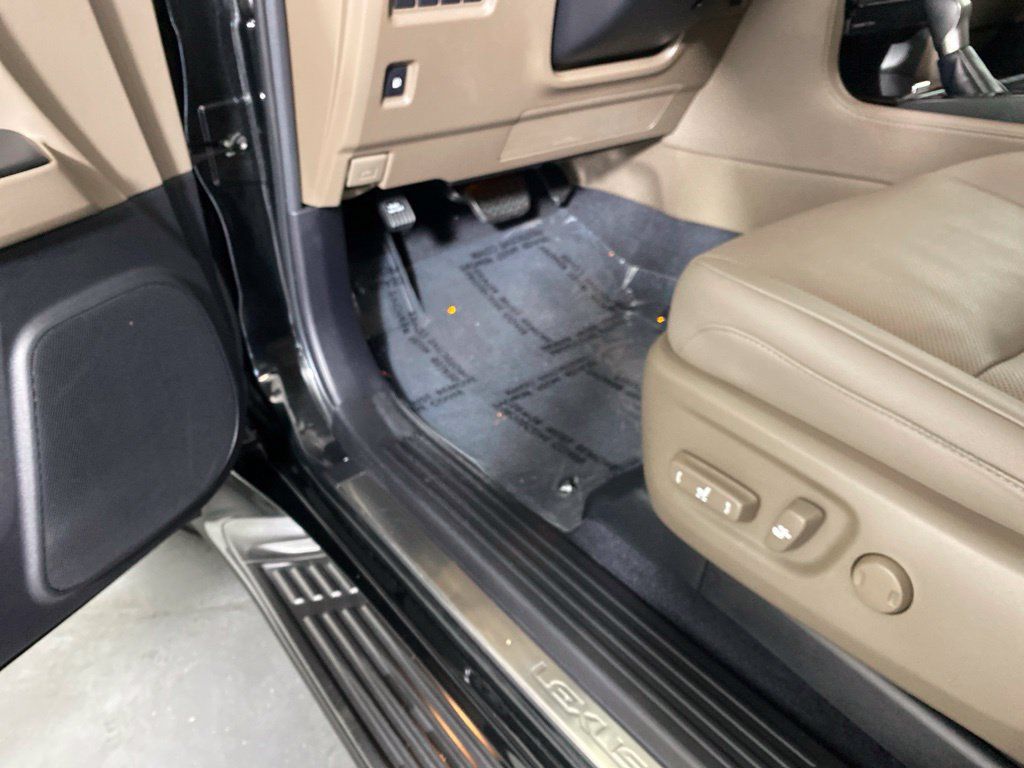 Used 2023 Lexus GX 460 Premium w/ Premium Package AWD/4WD image 25