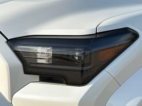 Used 2025 Toyota 4Runner TRD Sport Premium AWD/4WD image 4