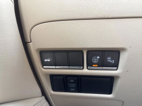 Used 2016 INFINITI QX80 4WD w/ Deluxe Technology Package image 23