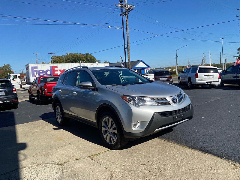 Used 2014 Toyota RAV4 Limited w/ Technology Package AWD/4WD image 4