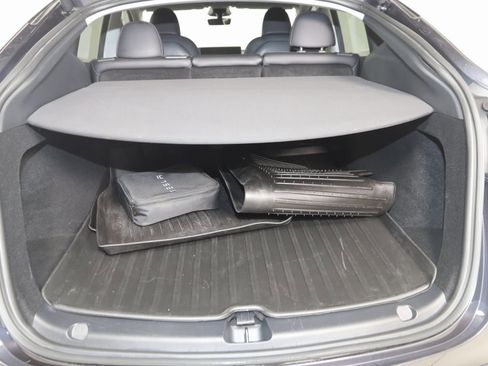 Used 2025 Tesla Model Y Long Range image 48