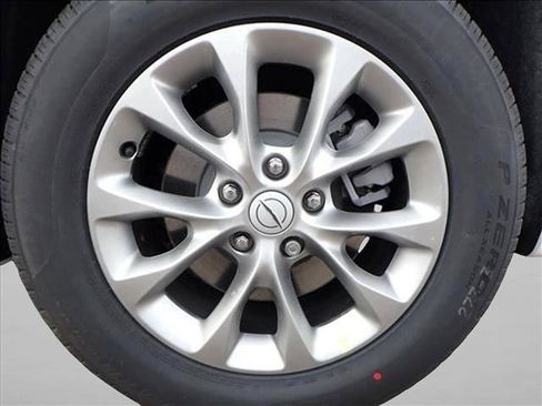 New 2026 Chrysler Pacifica Limited w/ Uconnect Theater Family Group AWD/4WD image 7