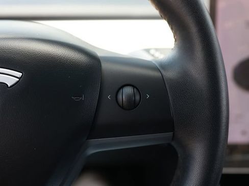 Used 2020 Tesla Model 3 Standard Range Plus RWD image 30