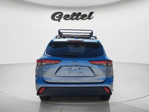 Used 2022 Toyota Highlander XLE image 5