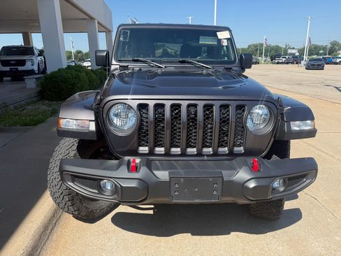 Used 2022 Jeep Wrangler Unlimited Rubicon w/ Cold Weather Group AWD/4WD image 3