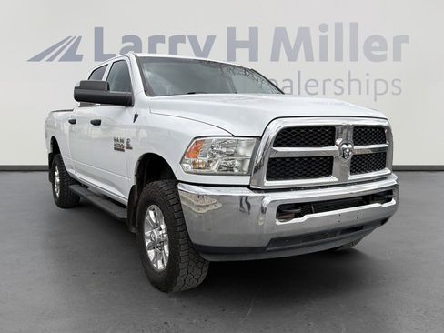 Used 2018 RAM 2500 Tradesman w/ Chrome Appearance Group image 2