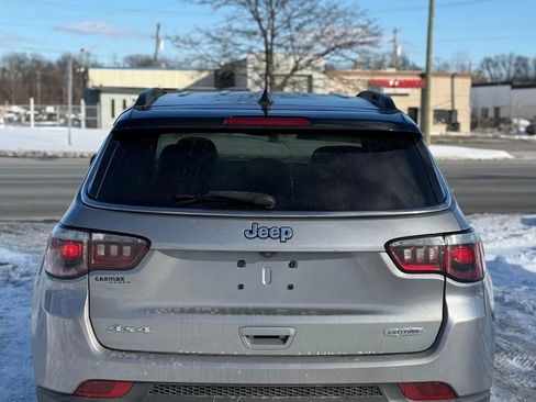 Used 2018 Jeep Compass Latitude w/ Popular Equipment Group image 5