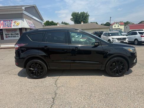 Used 2017 Ford Escape Titanium AWD/4WD image 8