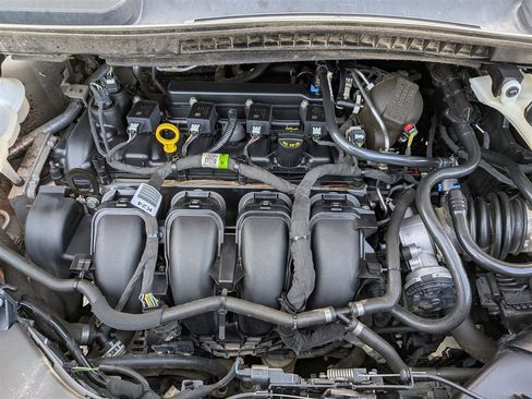 Used 2020 Ford Transit Connect XLT image 31