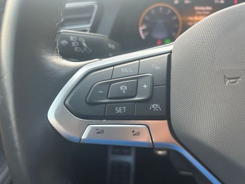 Certified 2024 Volkswagen Atlas Cross Sport SEL R-Line image 20