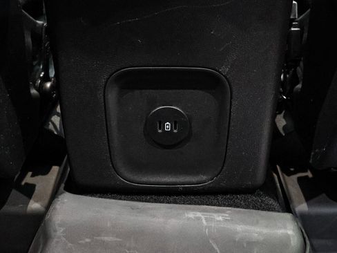 Certified 2025 Ford Escape ST-Line Elite image 25