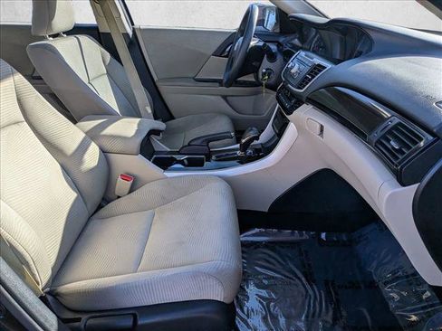 Used 2017 Honda Accord LX image 21