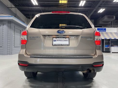 Used 2016 Subaru Forester 2.5i Premium w/ All-Weather Package AWD/4WD image 6