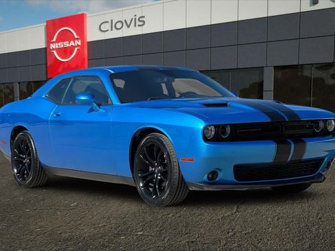 Used 2018 Dodge Challenger SXT w/ Blacktop Package RWD image 10