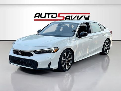 Used 2025 Honda Civic Sport Touring image 3