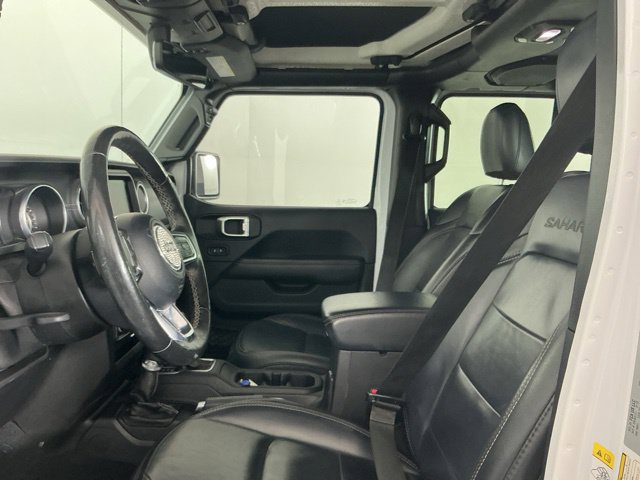 Used 2018 Jeep Wrangler Unlimited Sahara AWD/4WD image 14