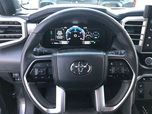 Certified 2024 Toyota Sequoia Platinum image 11