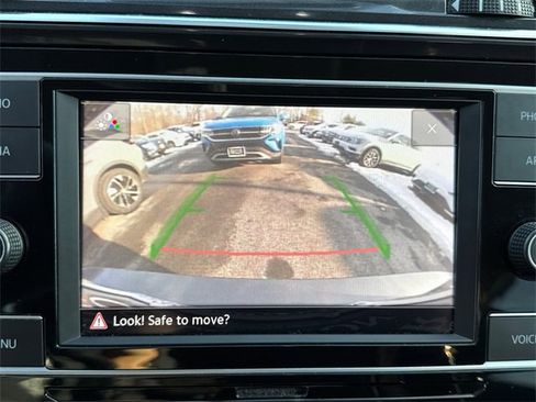 Certified 2022 Volkswagen Tiguan S image 16