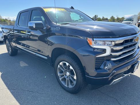 Used 2024 Chevrolet Silverado 1500 High Country AWD/4WD image 3