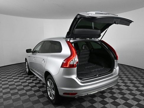 Used 2017 Volvo XC60 T5 Inscription image 28