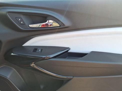 Used 2024 Chevrolet Trax LT w/ Driver Confidence Package image 10