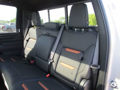New 2026 GMC Sierra 2500 AT4 w/ AT4 Premium Plus Package AWD/4WD image 12