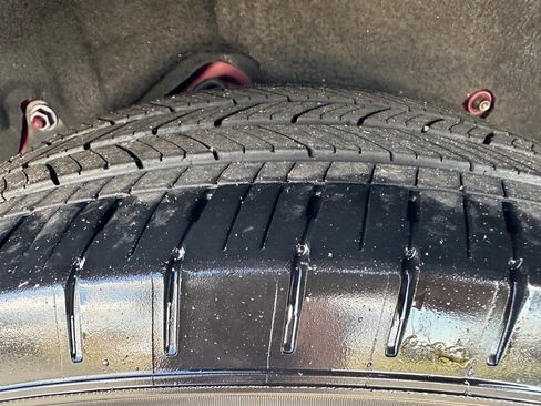 Used 2024 Toyota Sienna Platinum image 29